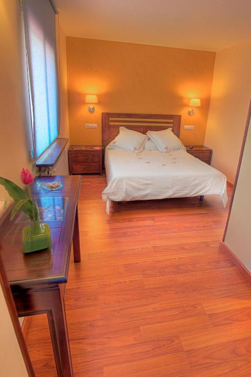 Hotel Casa Custodio La Puebla de Roda Δωμάτιο φωτογραφία